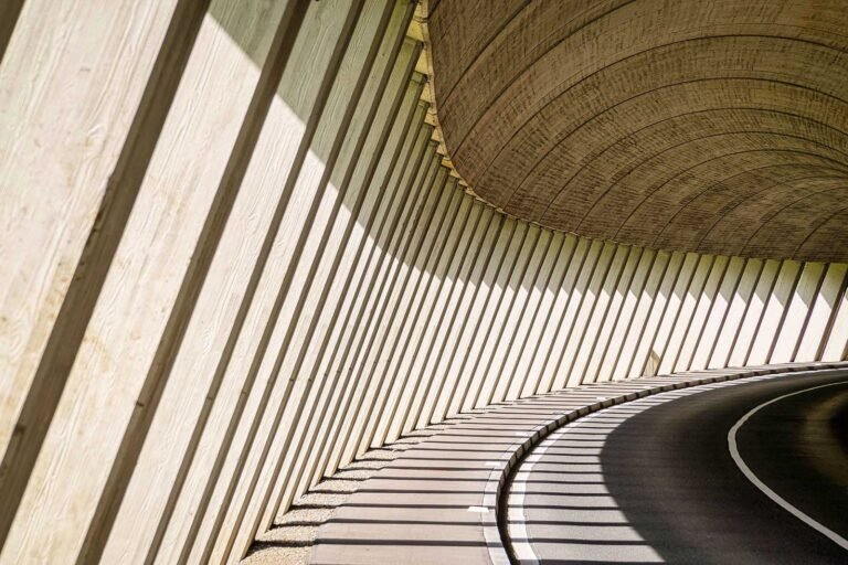 beautiful-architectural-design-of-building-walls-a-PRWSYBJ